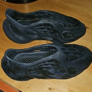 Yeezy Black Foam Runners